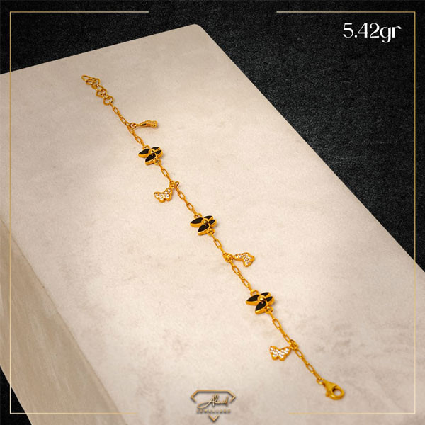Yellow Gold Hand Bracelet 24K in 2 Designs, with a Chain Link Design Decorated with Zircon Heart-Shaped Buttons, 5.42gr, for Women